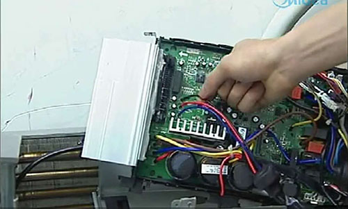 锡林浩特美的空调电话是多少